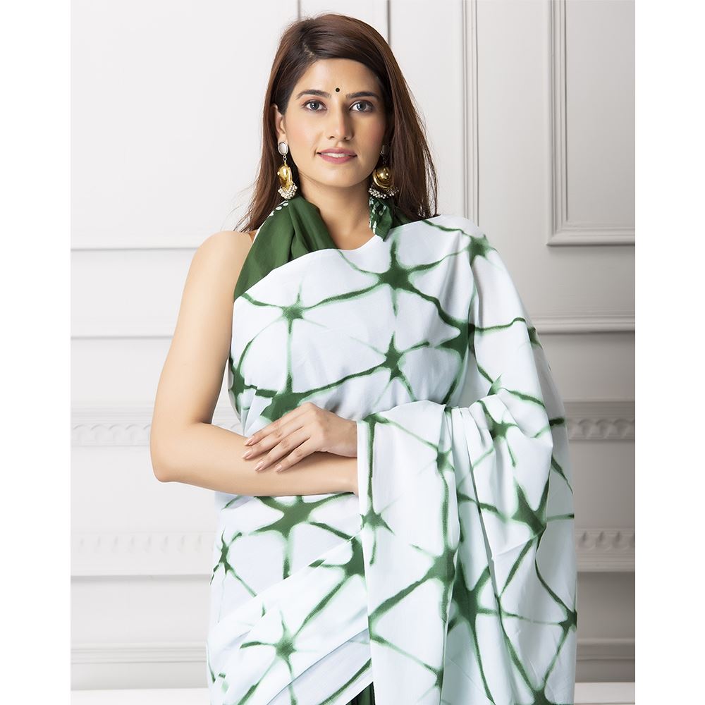 Green & White Half-n-Half Shibori Print Mul-Cotton Saree Saree AmitJaipur 